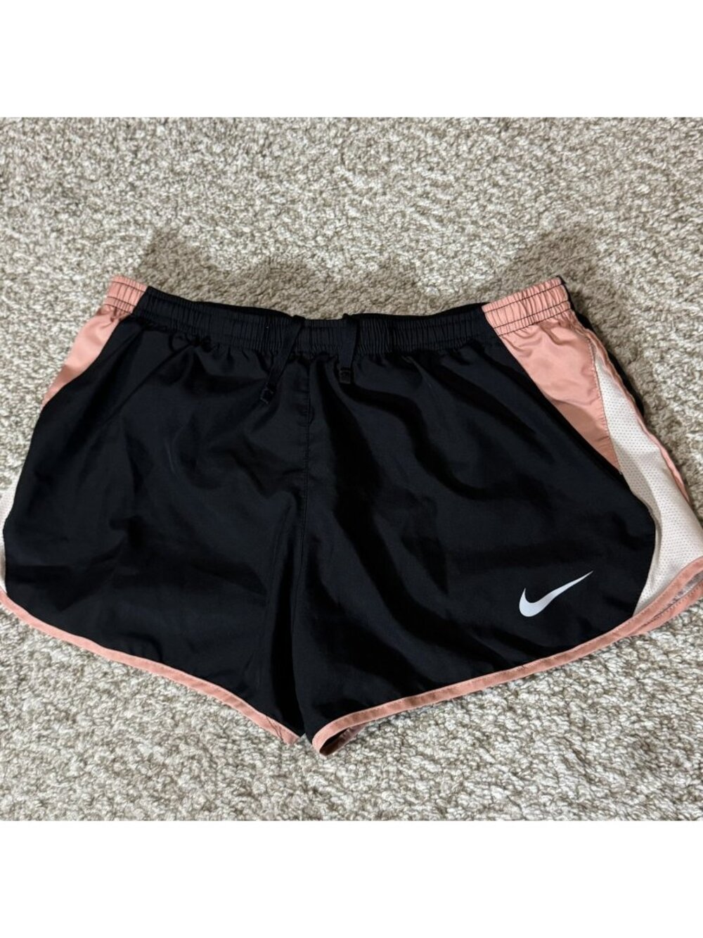 Nike Running Shorts Women's Size M Medium Dri-Fit Activewear Black Peach White